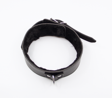 Load image into Gallery viewer, Berlin Baby - Faux Leather Collar &amp; Lead with Fur Lining - Black