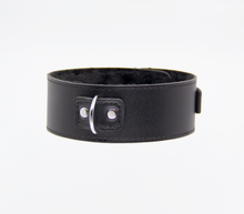 Load image into Gallery viewer, Berlin Baby - Faux Leather Collar &amp; Lead with Fur Lining - Black