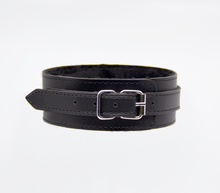 Load image into Gallery viewer, Berlin Baby - Faux Leather Collar &amp; Lead with Fur Lining - Black