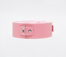 Load image into Gallery viewer, Berlin Baby - Faux Leather Collar &amp; Lead with Fur Lining - Pink