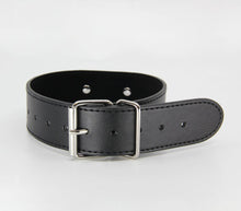 Load image into Gallery viewer, Berlin Baby - Unlined Faux Leather Collar &amp; Lead - Black