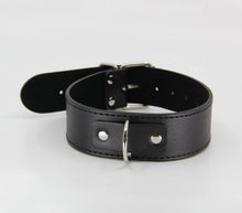 Load image into Gallery viewer, Berlin Baby - Unlined Faux Leather Collar &amp; Lead - Black
