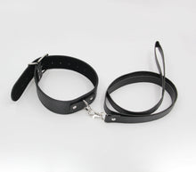 Load image into Gallery viewer, Berlin Baby - Unlined Faux Leather Collar &amp; Lead - Black