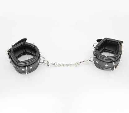 Berlin Baby - Padded Cuffs - Black - divasdenau