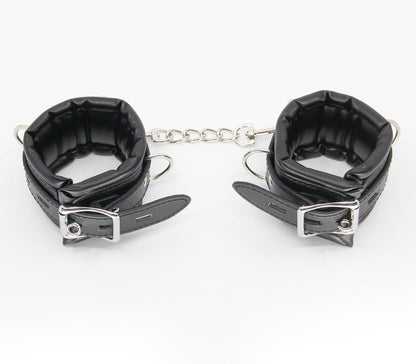 Berlin Baby - Padded Cuffs - Black - divasdenau
