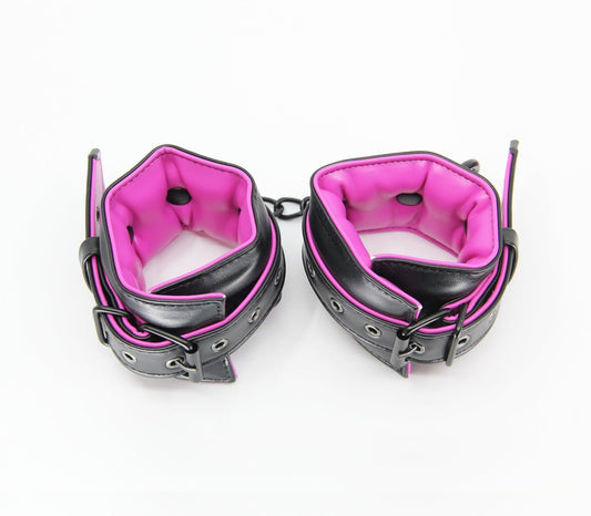 Berlin Baby - Padded Cuffs - Black And Pink - divasdenau